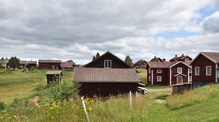 Utsikt över byn Gärde.